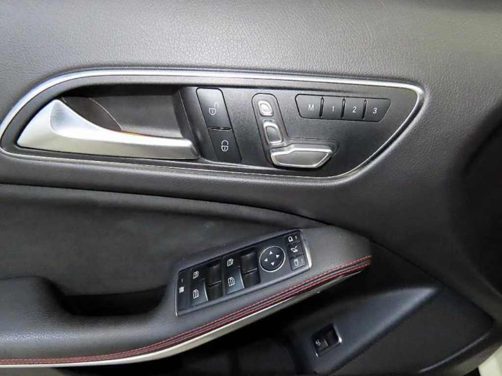 Mercedes Benz GLA Class 2019 Blanco - Importación desde Corea - HF Imports Iquique - Foto 13