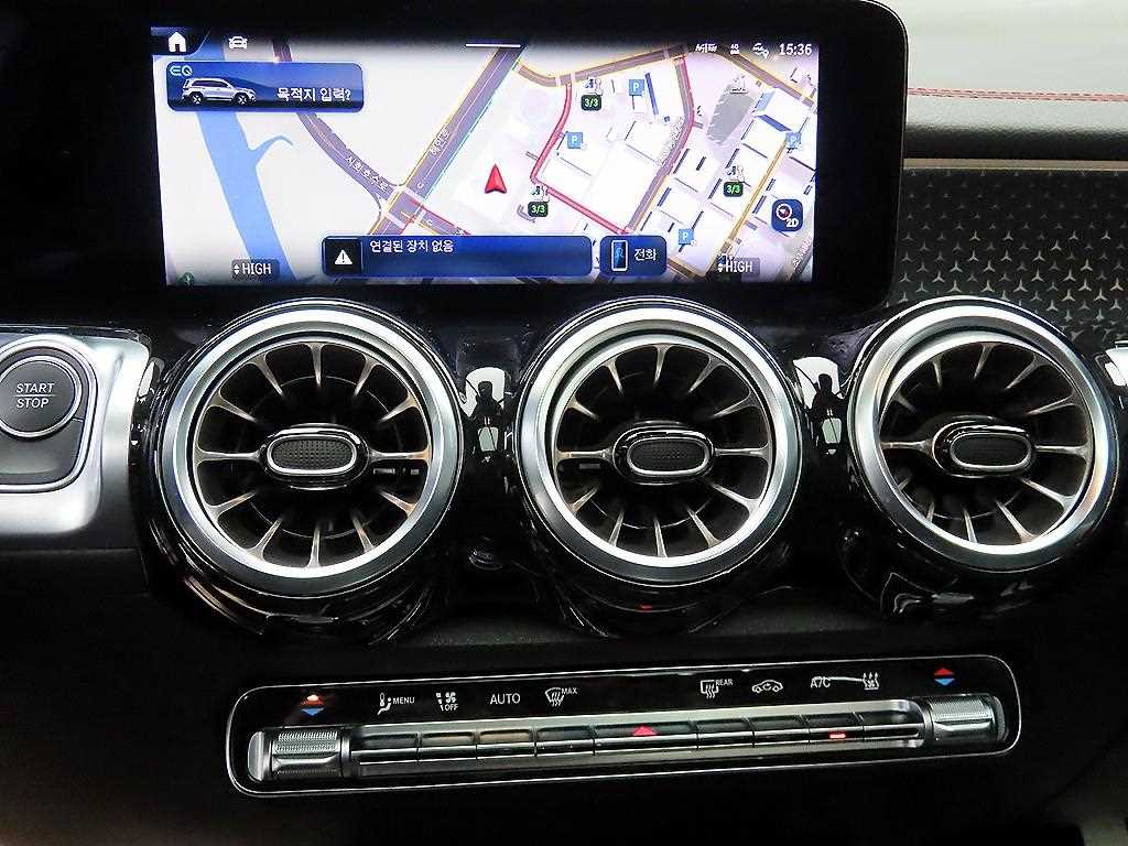 Mercedes Benz EQB - Vista 12