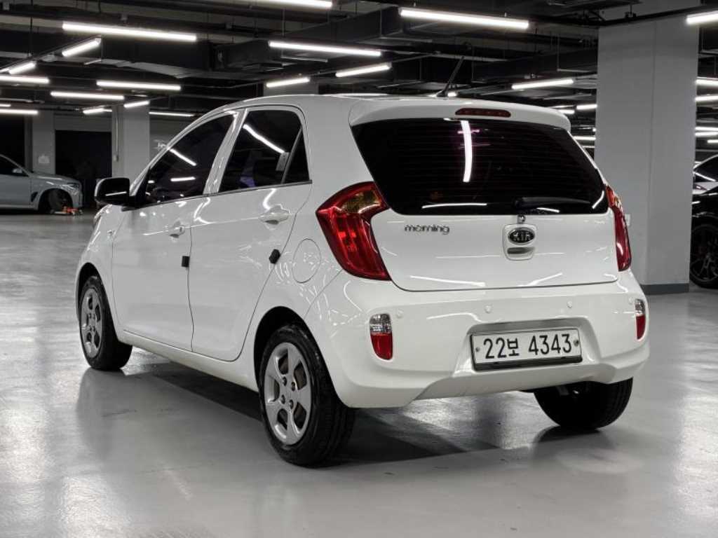 KIA Morning - Vista 4