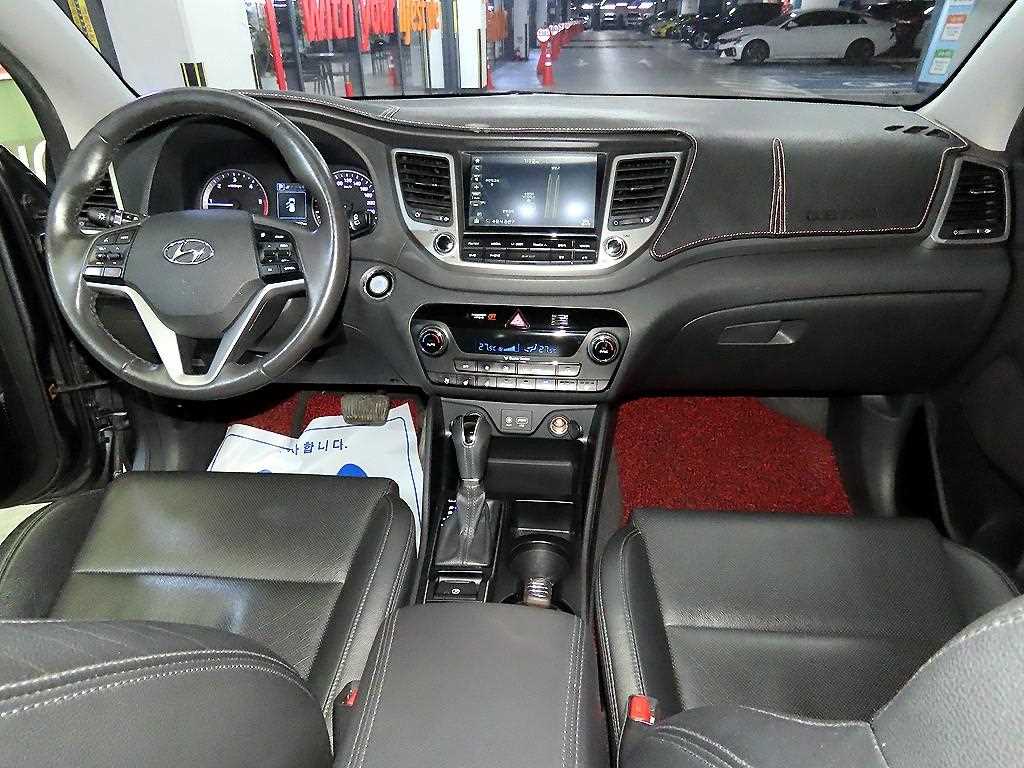 HYUNDAI Tucson - Vista 10