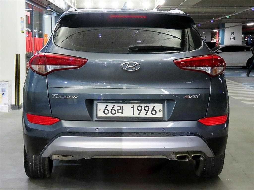 HYUNDAI Tucson - Vista 5