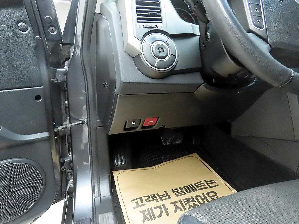 Ssangyong Korando - Vista 12