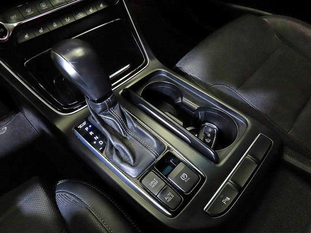 HYUNDAI Grandeur - Vista 12