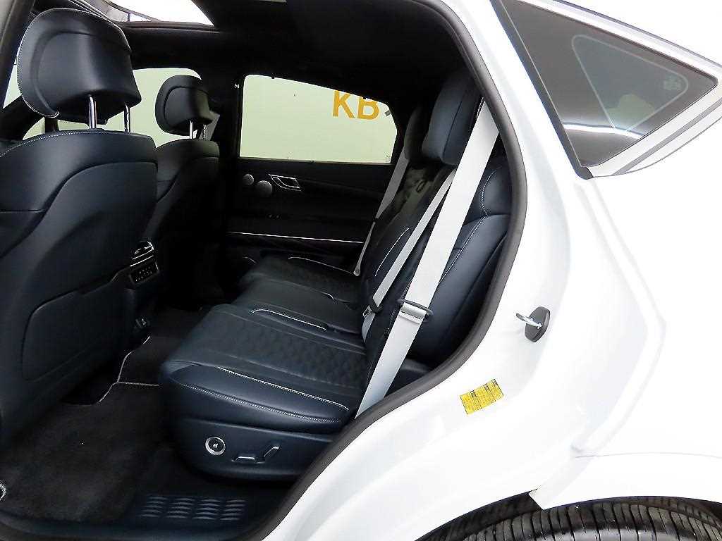 Genesis GV80 - Vista 6