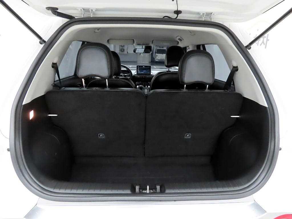 HYUNDAI Casper - Vista 5