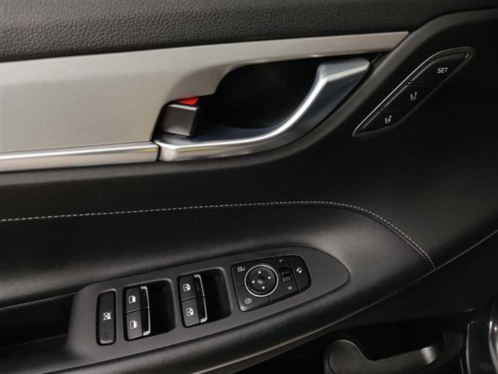 HYUNDAI Grandeur - Vista 8