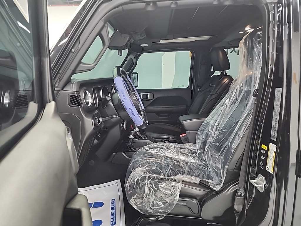 Jeep Wrangler - Vista 11