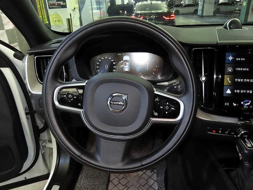 Volvo XC60 - Vista 8