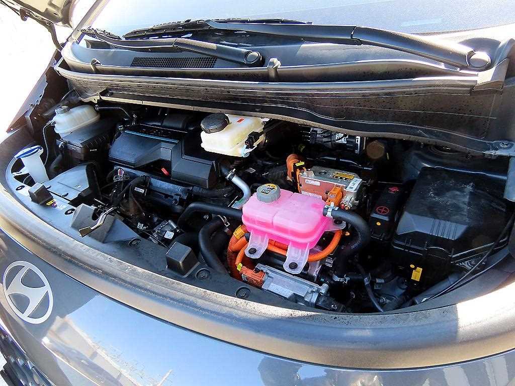 HYUNDAI Staria 2025 Gris - Importación desde Corea - HF Imports Iquique - Foto 18