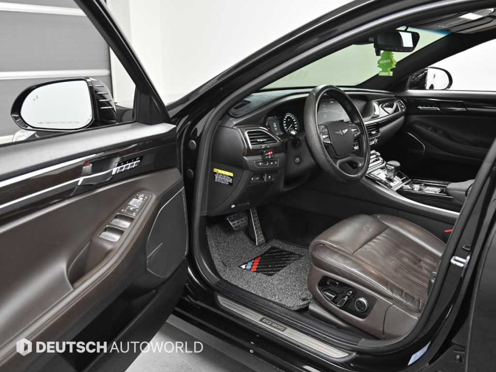 Genesis EQ900 - Vista 11