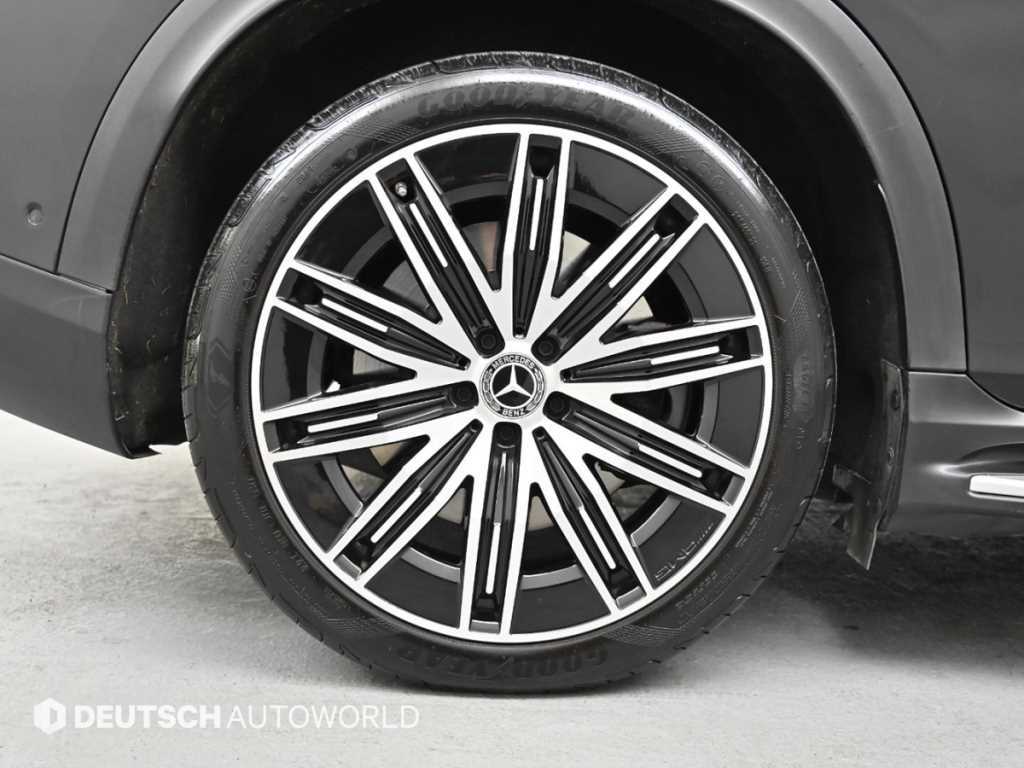 Mercedes Benz EQE - Vista 5