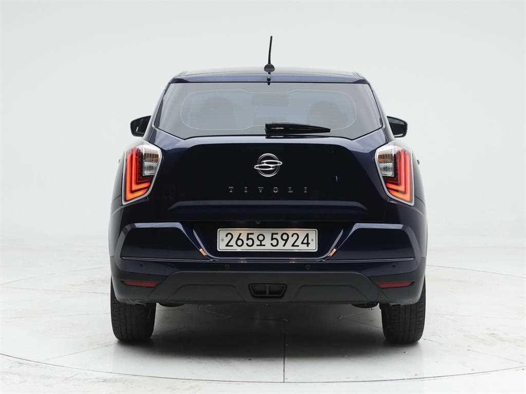 Ssangyong Tivoli - Vista 5