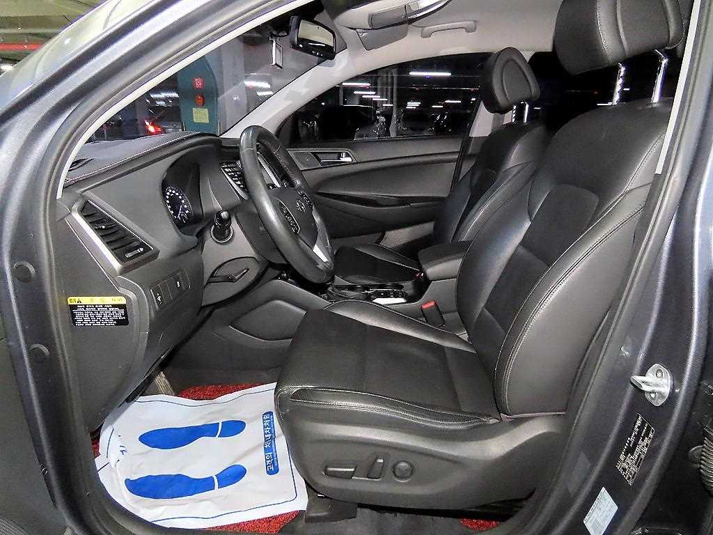 HYUNDAI Tucson - Vista 6