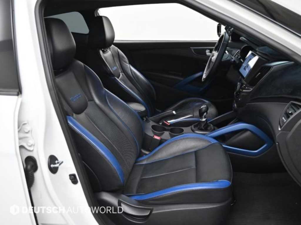 HYUNDAI Veloster - Vista 10