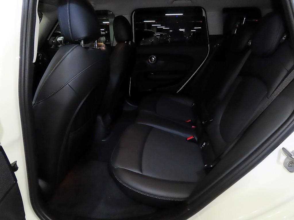 Mini Clubman - Vista 7