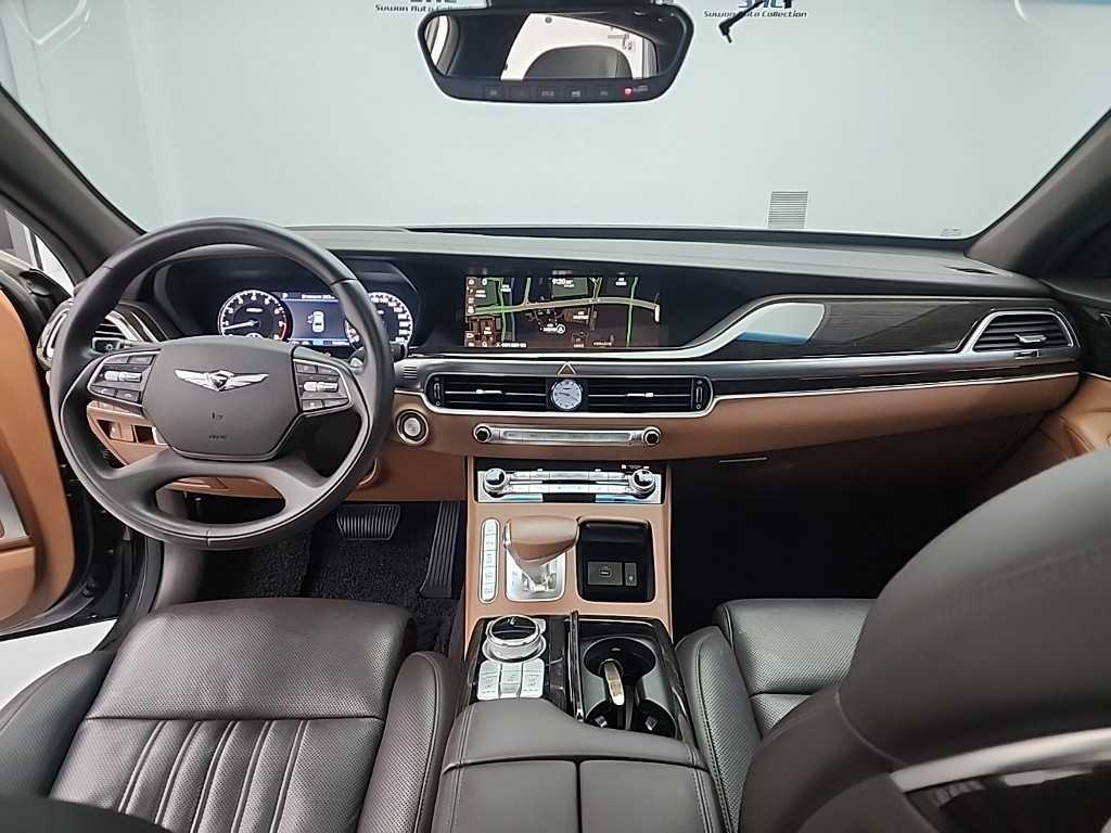Genesis G90 - Vista 7