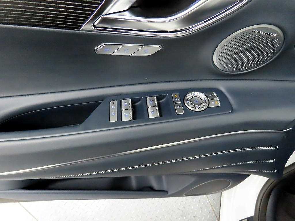 Genesis GV80 - Vista 11