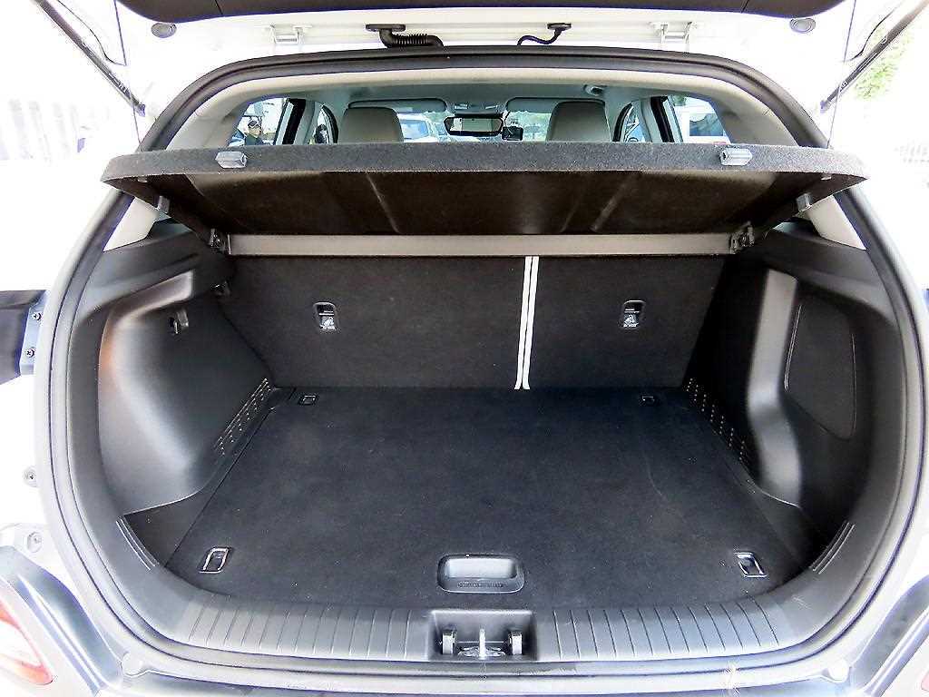 HYUNDAI Kona 2019 Blanco - Importación desde Corea - HF Imports Iquique - Foto 18