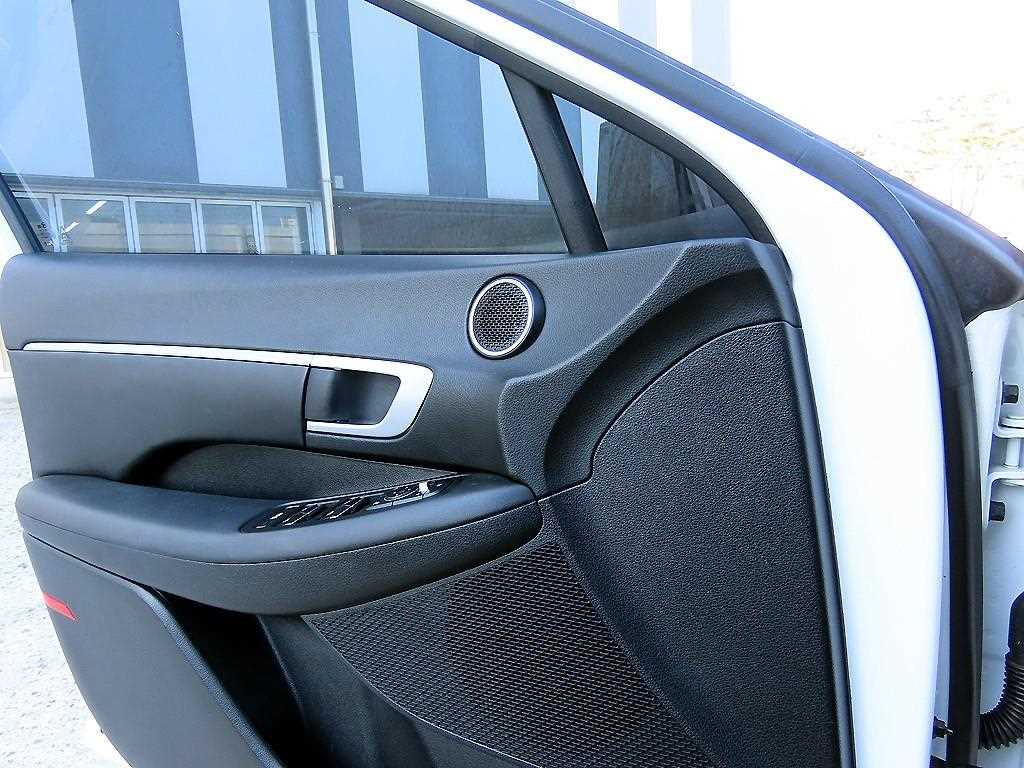 HYUNDAI Sonata - Vista 11