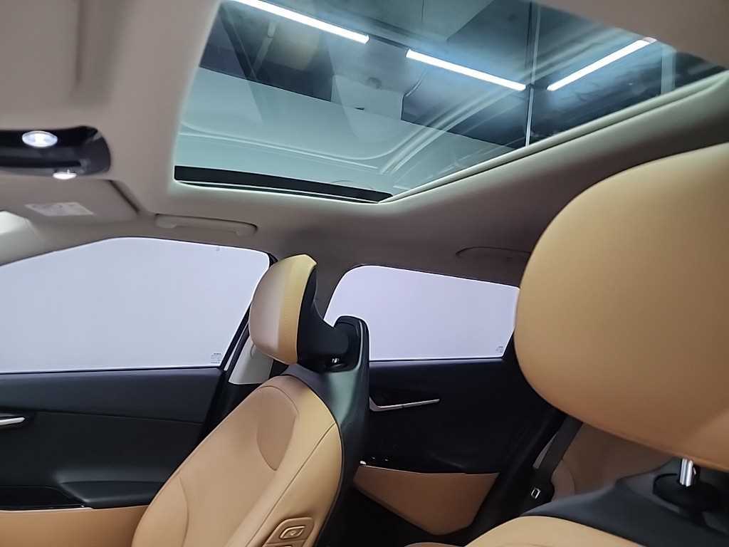 KIA EV6 2022 Blanco - Importación desde Corea - HF Imports Iquique - Foto 15