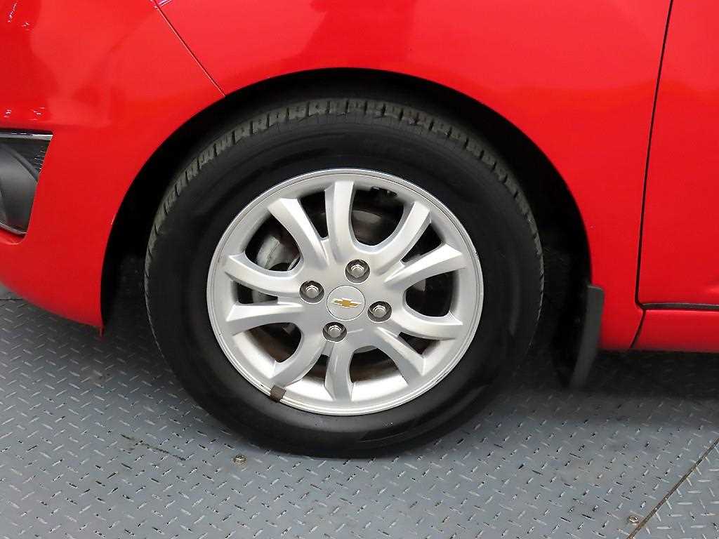 Chevrolet Spark 2014 Rojo - Importación desde Corea - HF Imports Iquique - Foto 18