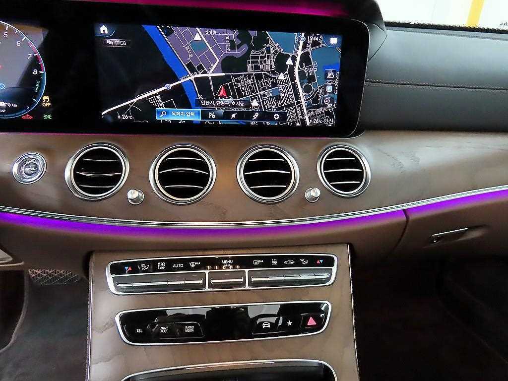 Mercedes Benz E class 2021 Gris - Importación desde Corea - HF Imports Iquique - Foto 15