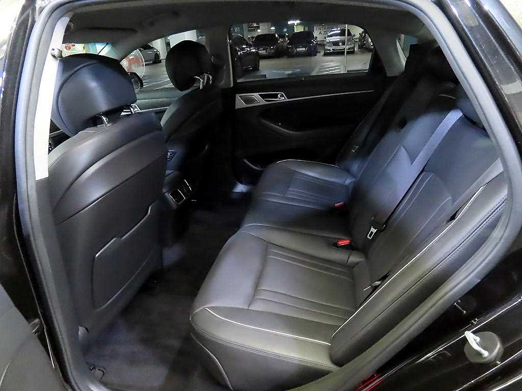 Genesis G80 - Vista 7