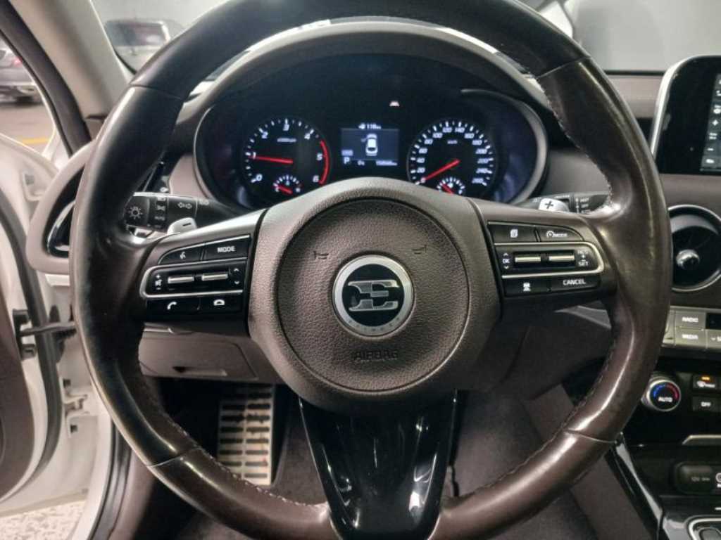 KIA Stinger 2018 Blanco - Importación desde Corea - HF Imports Iquique - Foto 13