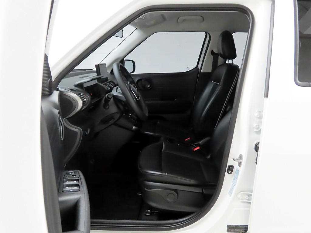 HYUNDAI Casper - Vista 11