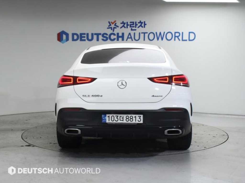 Mercedes Benz GLE Class - Vista 4