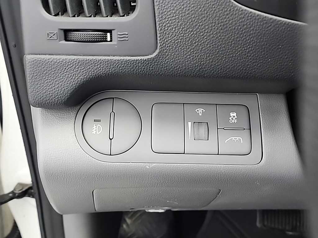 HYUNDAI Starex 2012 Blanco - Importación desde Corea - HF Imports Iquique - Foto 16