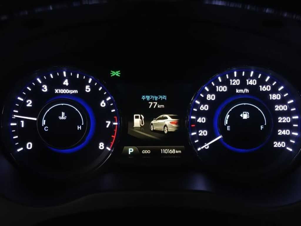 HYUNDAI Grandeur - Vista 10