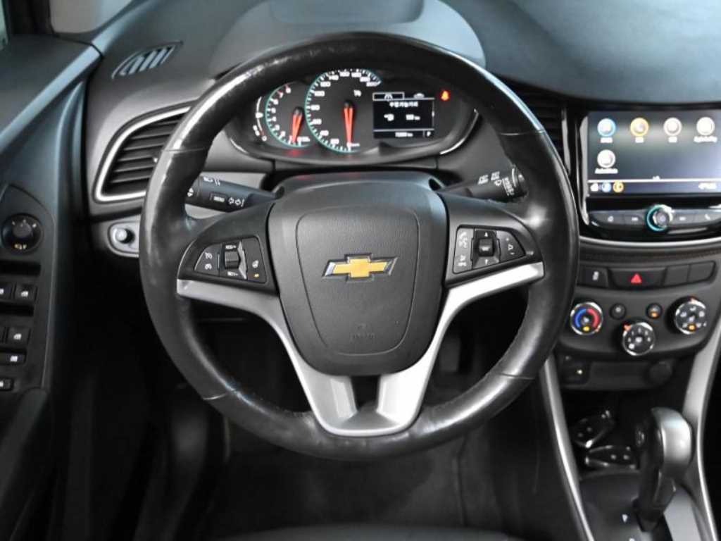 Chevrolet Trax 2022 Gris - Importación desde Corea - HF Imports Iquique - Foto 13