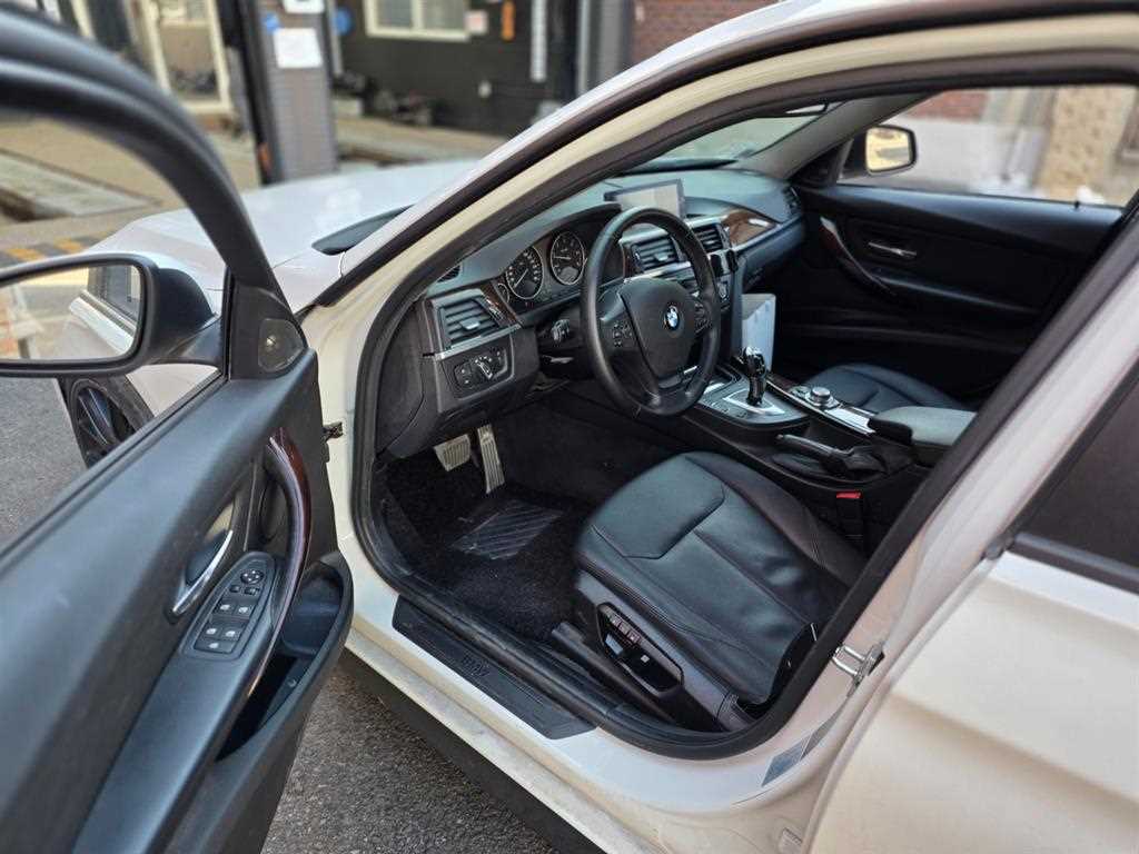 BMW 3 series - Vista 12