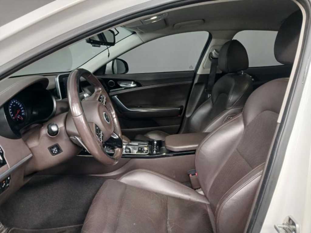 KIA Stinger - Vista 7