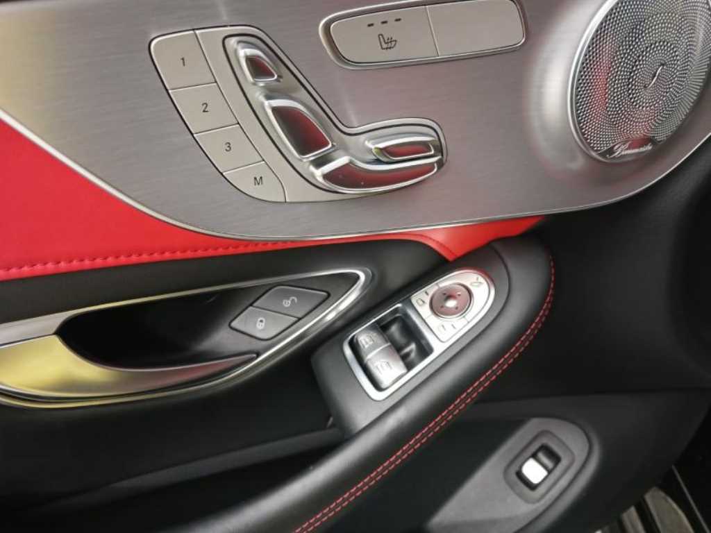 Mercedes Benz C Class - Vista 8