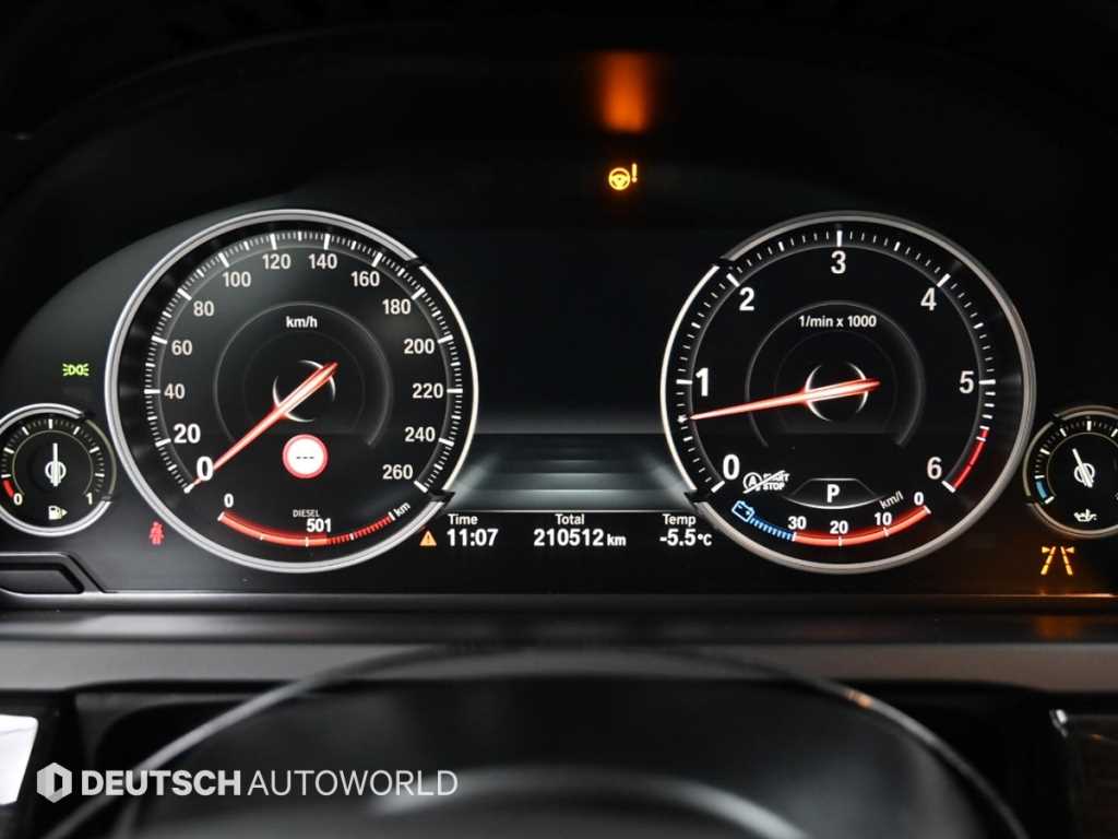 BMW 7 Series - Vista 8