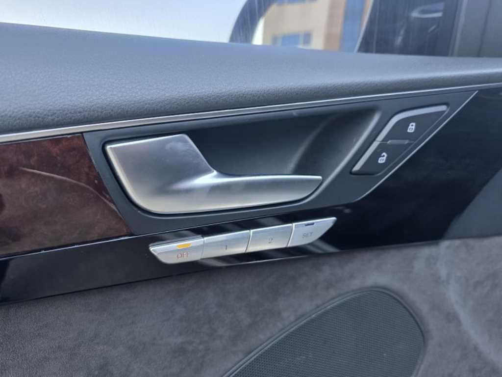 Audi A8 2011 - Importación desde Corea - HF Imports Iquique - Foto 13