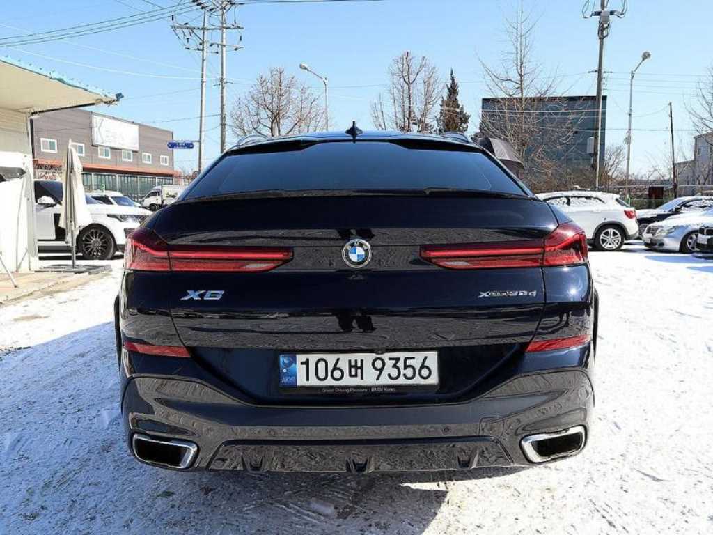 BMW X6 - Vista 6
