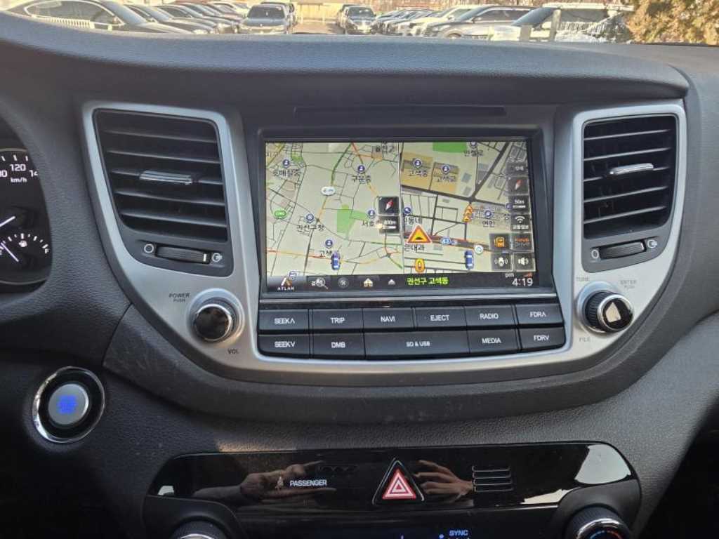 HYUNDAI Tucson - Vista 8