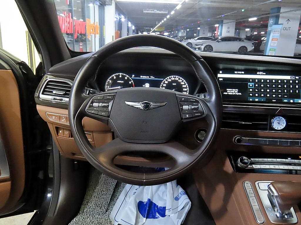 Genesis G90 - Vista 8