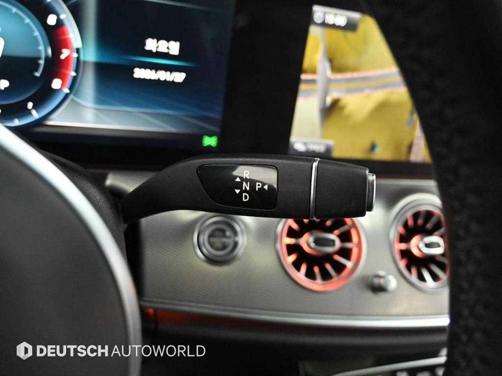 Mercedes Benz E class - Vista 9