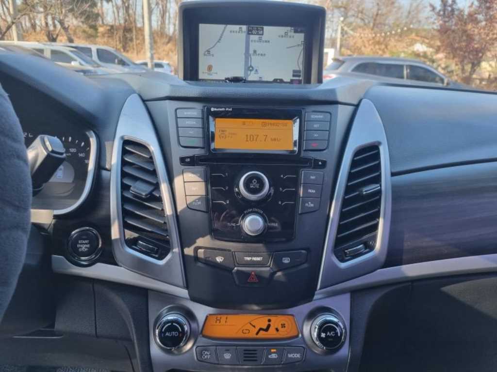 Ssangyong Korando - Vista 9