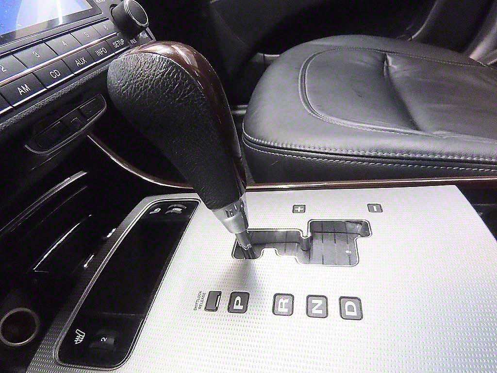 HYUNDAI Grandeur 2010 Negro - Importación desde Corea - HF Imports Iquique - Foto 13