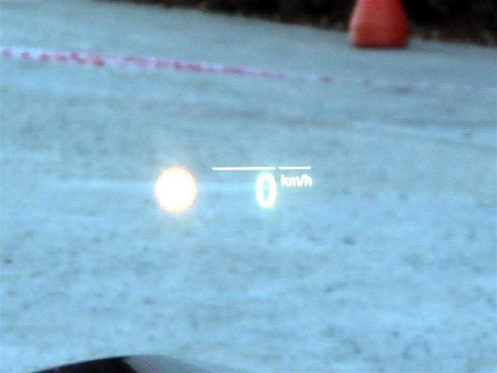 BMW 8 Series - Vista 9