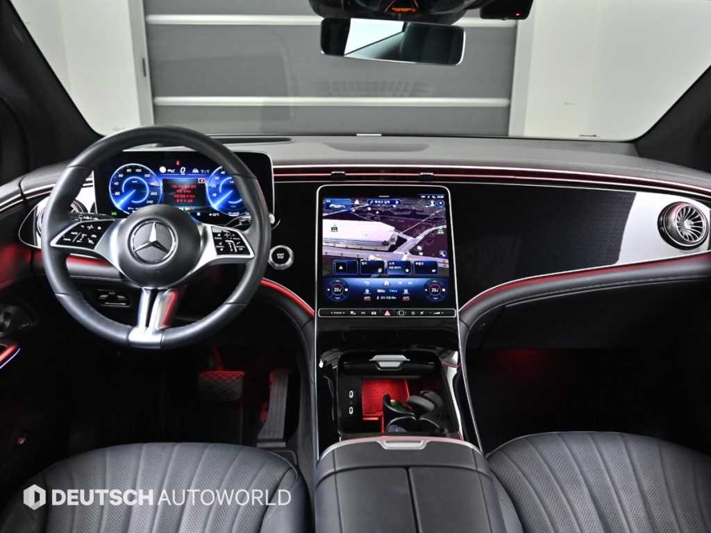 Mercedes Benz EQE - Vista 7