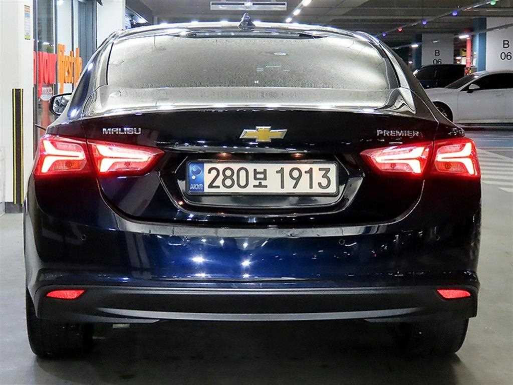 Chevrolet Malibu - Vista 5