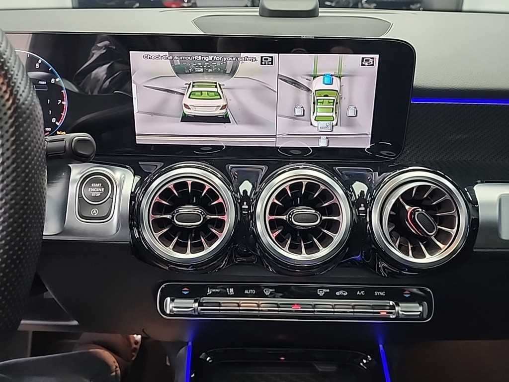 Mercedes Benz GLB Class - Vista 10