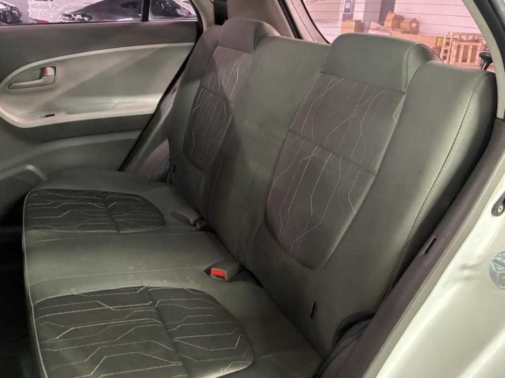 KIA Morning - Vista 11