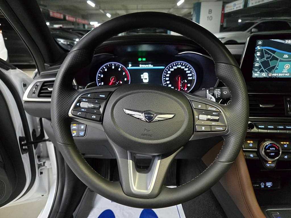 Genesis G70 - Vista 7